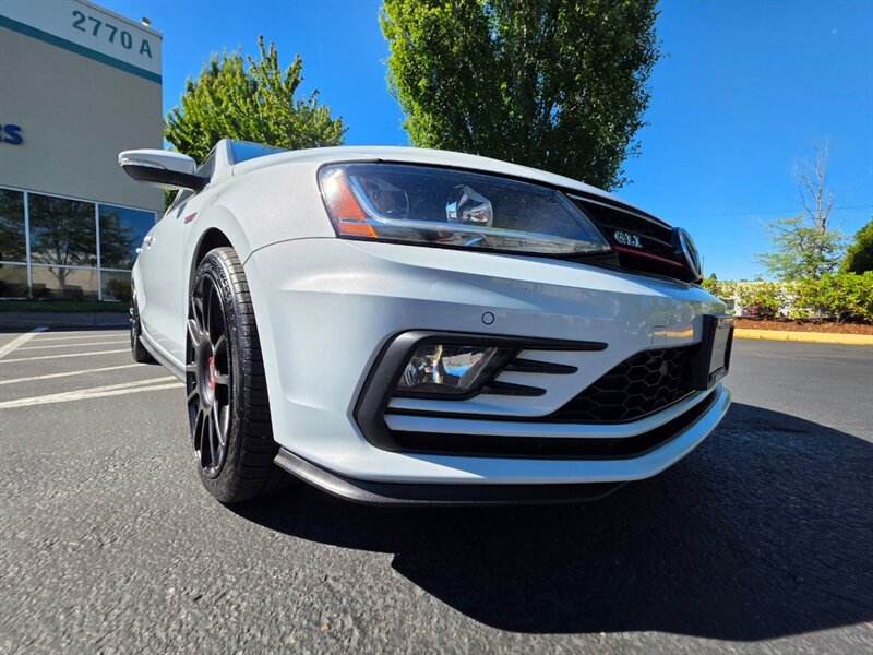 2017 Volkswagen Jetta 2.0T GLI / ROTIFORM WHEELS / PADDLE SHIFTS / 2ND SET OF OEM WHEELS + TIRES - Photo 9 - Portland, OR 97217