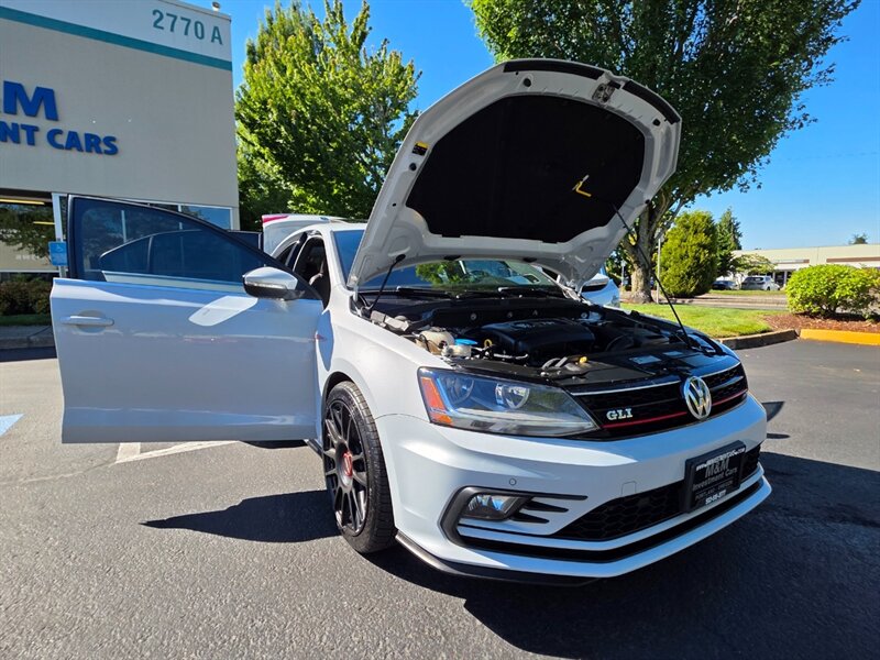 2017 Volkswagen Jetta 2.0T GLI / ROTIFORM WHEELS / PADDLE SHIFTS / 2ND SET OF OEM WHEELS + TIRES - Photo 25 - Portland, OR 97217