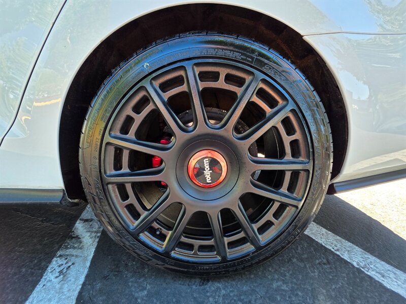 2017 Volkswagen Jetta 2.0T GLI / ROTIFORM WHEELS / PADDLE SHIFTS / 2ND SET OF OEM WHEELS + TIRES - Photo 23 - Portland, OR 97217