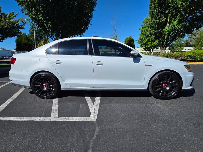 2017 Volkswagen Jetta 2.0T GLI / ROTIFORM WHEELS / PADDLE SHIFTS / 2ND SET OF OEM WHEELS + TIRES - Photo 4 - Portland, OR 97217