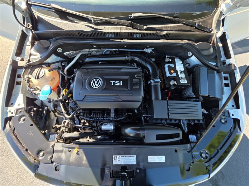 2017 Volkswagen Jetta 2.0T GLI / ROTIFORM WHEELS / PADDLE SHIFTS / 2ND SET OF OEM WHEELS + TIRES - Photo 31 - Portland, OR 97217