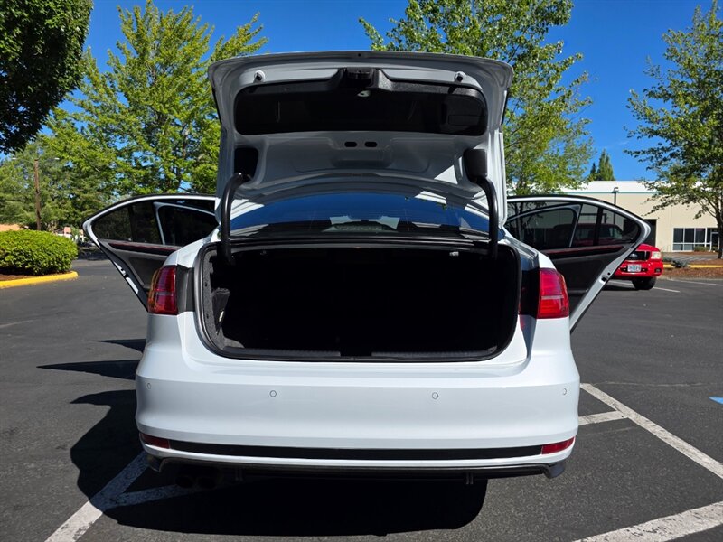 2017 Volkswagen Jetta 2.0T GLI / ROTIFORM WHEELS / PADDLE SHIFTS / 2ND SET OF OEM WHEELS + TIRES - Photo 30 - Portland, OR 97217