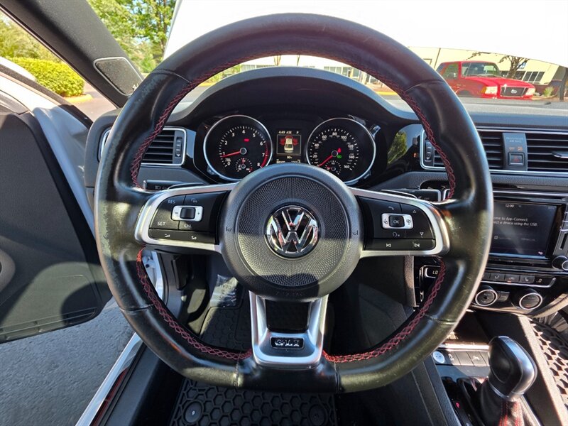 2017 Volkswagen Jetta 2.0T GLI / ROTIFORM WHEELS / PADDLE SHIFTS / 2ND SET OF OEM WHEELS + TIRES - Photo 42 - Portland, OR 97217