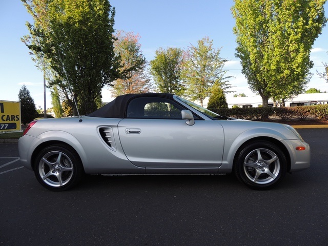 2005 Toyota MR2 Spyder convertible 89K 38MPH 5Sp   - Photo 4 - Portland, OR 97217