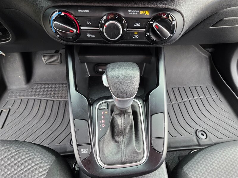 2020 Kia Soul WAGON Apple CarPlay & Android Auto NEW LOCAL TRADE 4-CYL 2.0L Back-Up CAM / Excellent Condition - Photo 44 - Portland, OR 97217