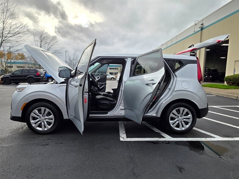 2020 Kia Soul WAGON Apple CarPlay & Android Auto NEW LOCAL TRADE 4-CYL 2.0L Back-Up CAM / Excellent Condition - Photo 24 - Portland, OR 97217