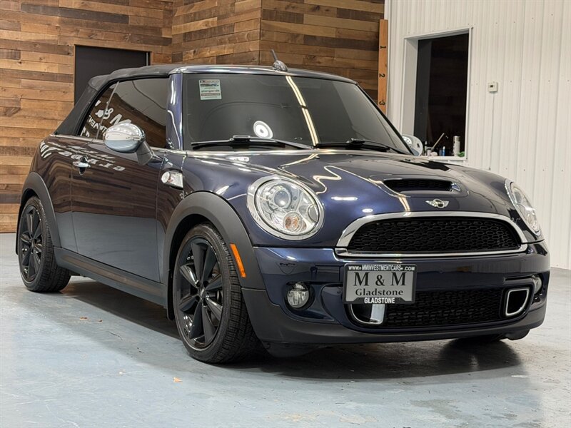 2014 MINI Convertible Cooper S Convertible Leather Seats /ONLY 36K MILES  /Sport Pkg / Leather Heated Seats - Photo 2 - Gladstone, OR 97027