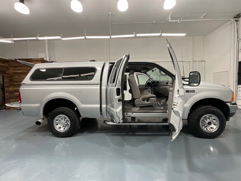 2001 Ford F-250 XLT 4X4 / 7.3L DIESEL / 6-SPEED MANUAL / 1-OWNER  / ZERO RUST - Photo 6 - Gladstone, OR 97027