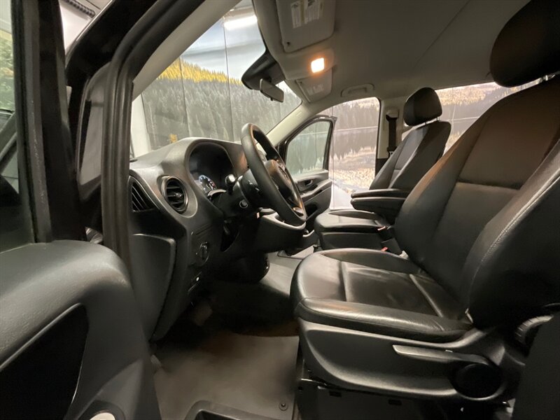 2017 Mercedes-Benz Metris Passenger Minivan / Leather / 3RD SEAT/48,000 MILE  1-OWNER LOCAL OREGON VAN / Backup Camera - Photo 14 - Gladstone, OR 97027