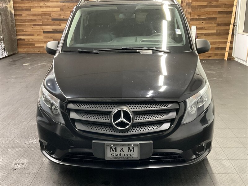 2017 Mercedes-Benz Metris Passenger Minivan / Leather / 3RD SEAT/48,000 MILE  1-OWNER LOCAL OREGON VAN / Backup Camera - Photo 5 - Gladstone, OR 97027