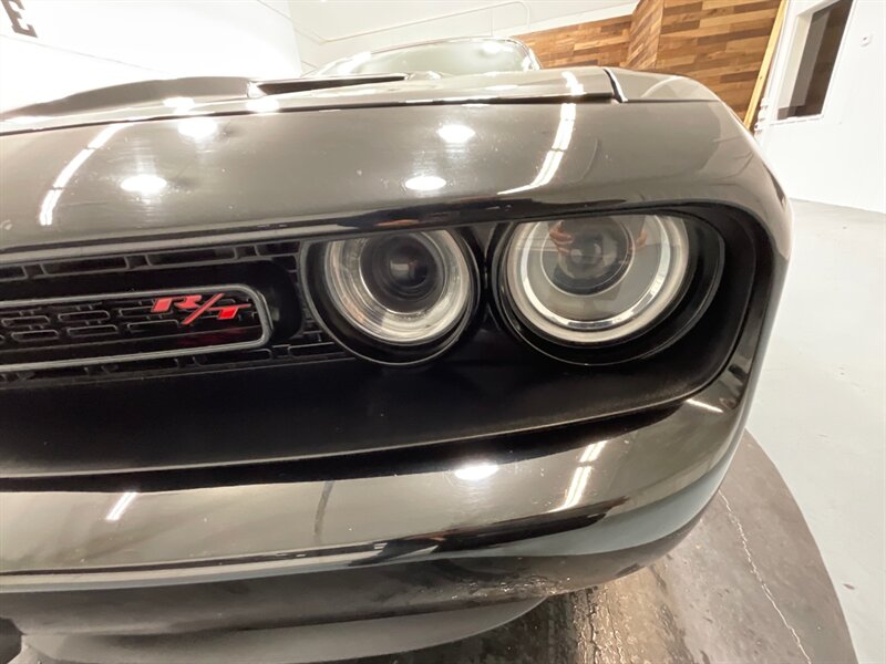 2015 Dodge Challenger R/T Coupe / 5.7L V8 HEMI / 6-SPEED / 56K MILES   - Photo 21 - Gladstone, OR 97027