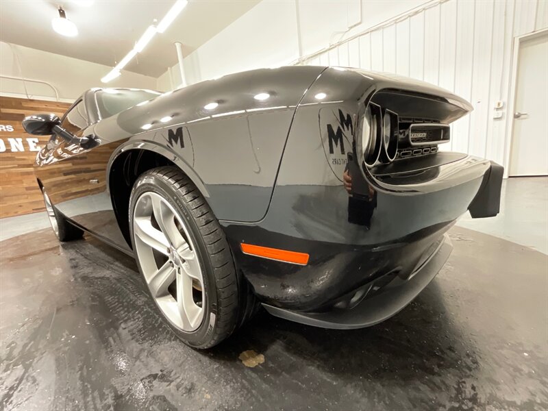 2015 Dodge Challenger R/T Coupe / 5.7L V8 HEMI / 6-SPEED / 56K MILES   - Photo 30 - Gladstone, OR 97027