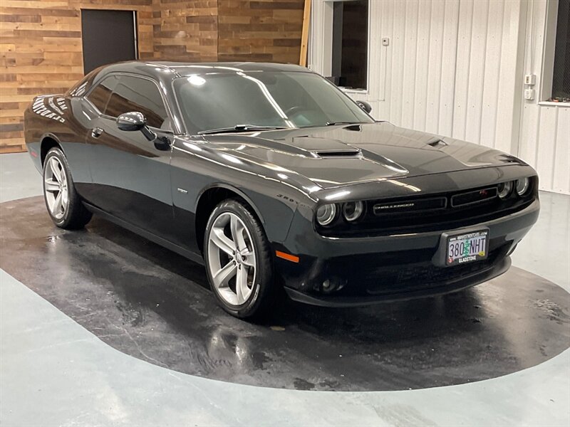 2015 Dodge Challenger R/T Coupe / 5.7L V8 HEMI / 6-SPEED / 56K MILES   - Photo 2 - Gladstone, OR 97027