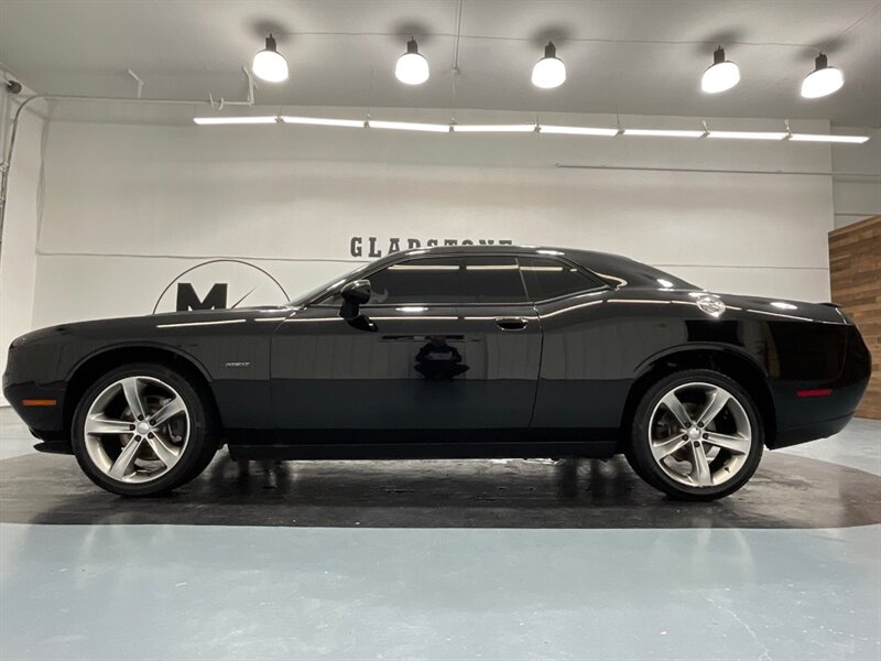 2015 Dodge Challenger R/T Coupe / 5.7L V8 HEMI / 6-SPEED / 56K MILES   - Photo 3 - Gladstone, OR 97027