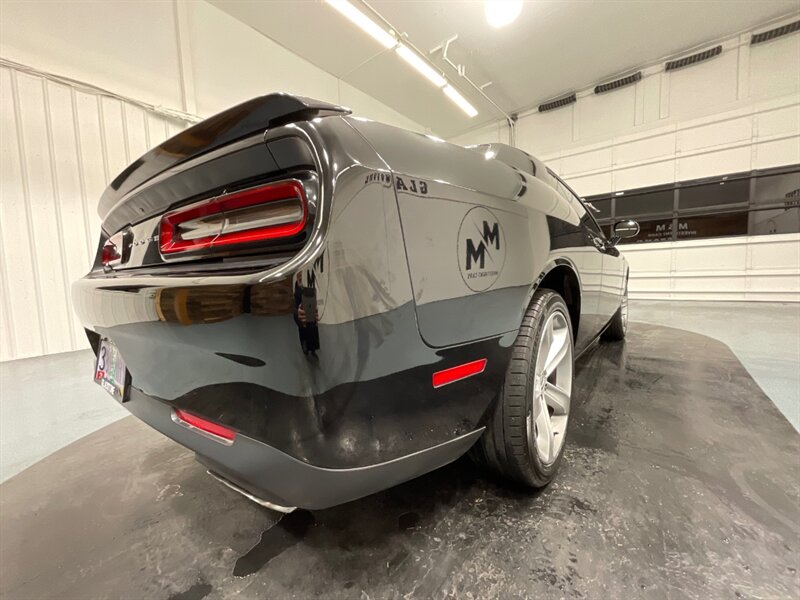 2015 Dodge Challenger R/T Coupe / 5.7L V8 HEMI / 6-SPEED / 56K MILES   - Photo 32 - Gladstone, OR 97027