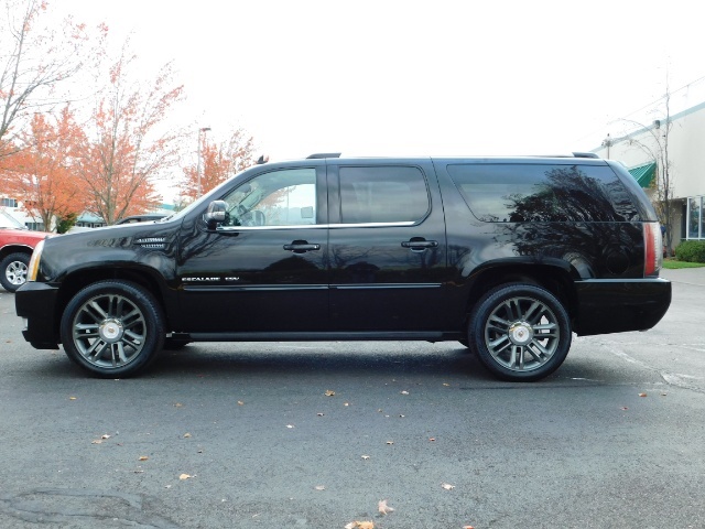 2013 Cadillac Escalade ESV / PREMIUM Edition / AWD / LONG WHEEL BASE !!   - Photo 3 - Portland, OR 97217