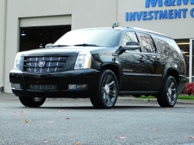 2013 Cadillac Escalade ESV / PREMIUM Edition / AWD / LONG WHEEL BASE !!   - Photo 1 - Portland, OR 97217