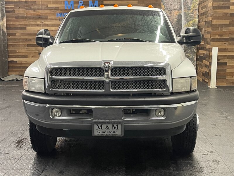 1999 Dodge Ram 3500 Laramie SLT 4X4 / 5.9L CUMMINS DIESEL / DUALLY  BRAND NEW TIRES / LEATHER / DUALLY / 135,000 MILES / RUST FREE - Photo 5 - Gladstone, OR 97027