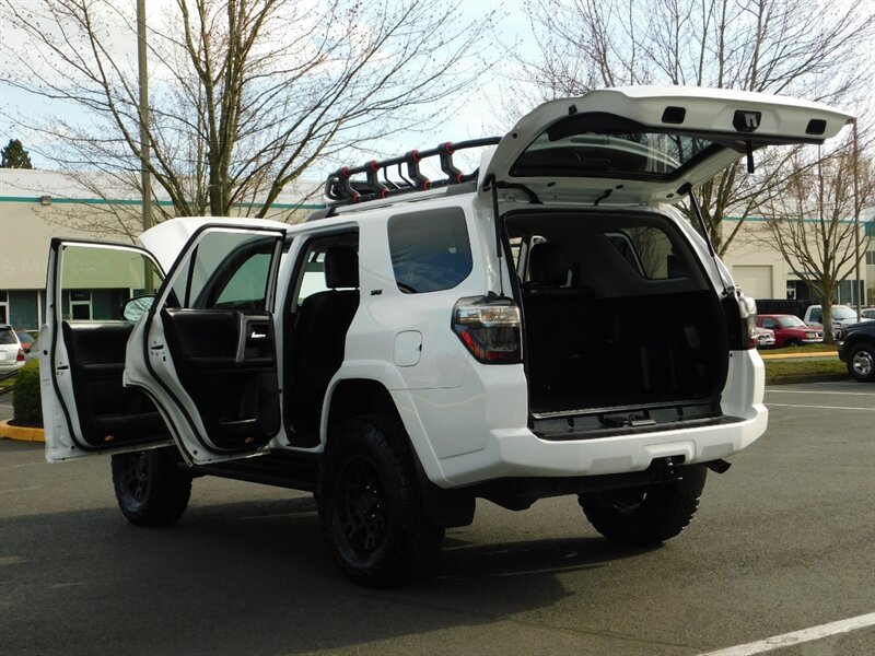 2019 Toyota 4Runner SR5 TRD UPGRADED / 4WD / Leather / LIFTED LIFTED   - Photo 27 - Portland, OR 97217