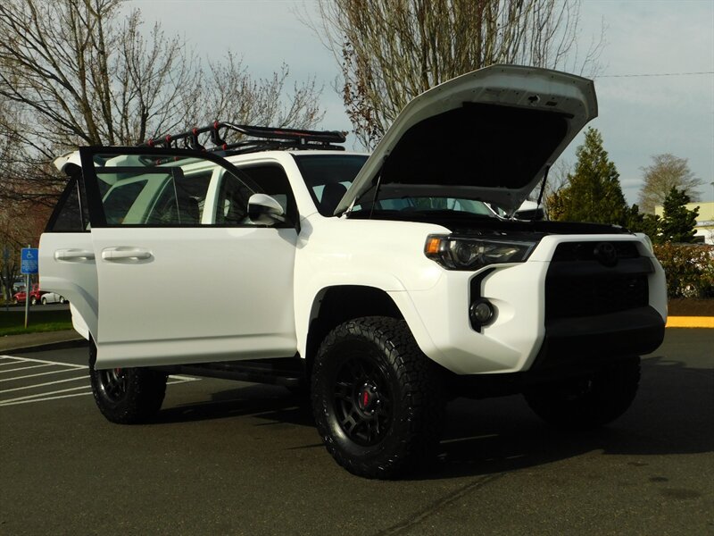 2019 Toyota 4Runner SR5 TRD UPGRADED / 4WD / Leather / LIFTED LIFTED   - Photo 32 - Portland, OR 97217