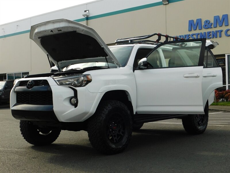 2019 Toyota 4Runner SR5 TRD UPGRADED / 4WD / Leather / LIFTED LIFTED   - Photo 25 - Portland, OR 97217