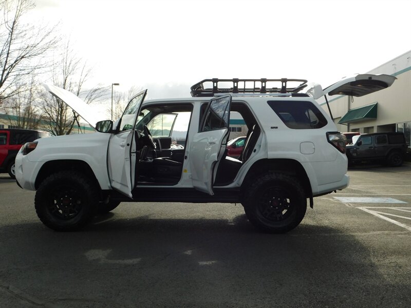 2019 Toyota 4Runner SR5 TRD UPGRADED / 4WD / Leather / LIFTED LIFTED   - Photo 26 - Portland, OR 97217