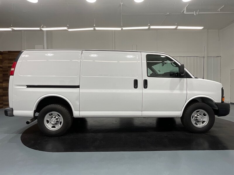 2014 Chevrolet Express Cargo Van 2500 / 4.8L V8 / 1-OWNER / Excel Cond  / SUPER CLEAN CARGO VAN - Photo 4 - Gladstone, OR 97027