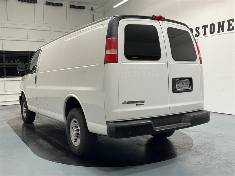 2014 Chevrolet Express Cargo Van 2500 / 4.8L V8 / 1-OWNER / Excel Cond  / SUPER CLEAN CARGO VAN - Photo 8 - Gladstone, OR 97027