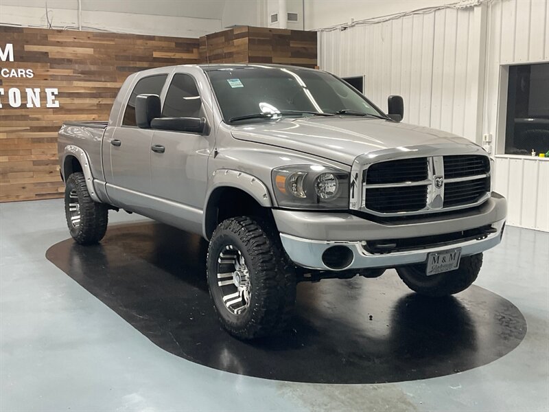 2006 Dodge Ram 2500 SLT MEGACAB 4X4 / 5.9L DIESEL / LIFTED NEW TIRES  / LIFTED /RUST FREE - Photo 2 - Gladstone, OR 97027