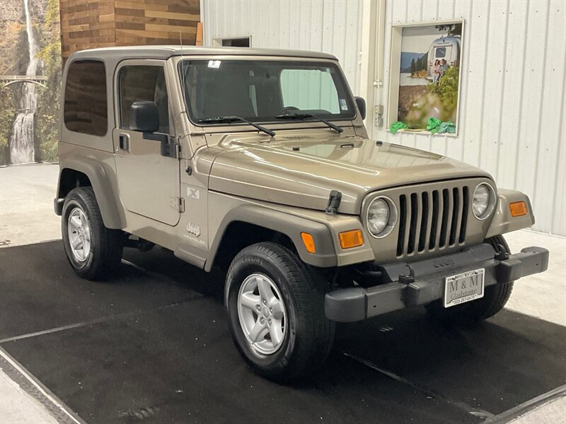 2005 Jeep Wrangler X Sport Utility 4X4 /4.0L 6Cyl/HARD TOP / 70K MILE  / LOCAL SUV / RUST FREE - Photo 2 - Gladstone, OR 97027