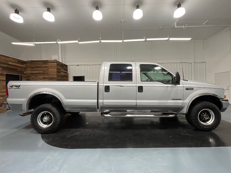 2001 Ford F-350 XLT Crew Cab 4X4 / 7.3L DIESEL / LOW MILES  / NO RUST - Photo 4 - Gladstone, OR 97027