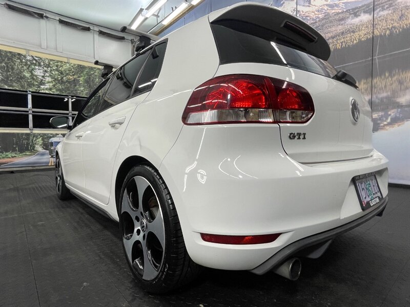 2012 Volkswagen GTI GTI Hatchback / Sunr   - Photo 10 - Gladstone, OR 97027