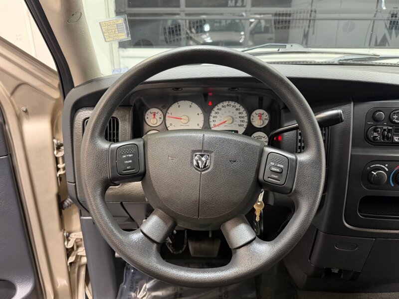 2004 Dodge Ram 2500 SLT 4X4 5.9L CUMMINS DIESEL /1-OWNER /97K MILES /LONG BED / ZERO RUST / Excel Cond - Photo 16 - Gladstone, OR 97027