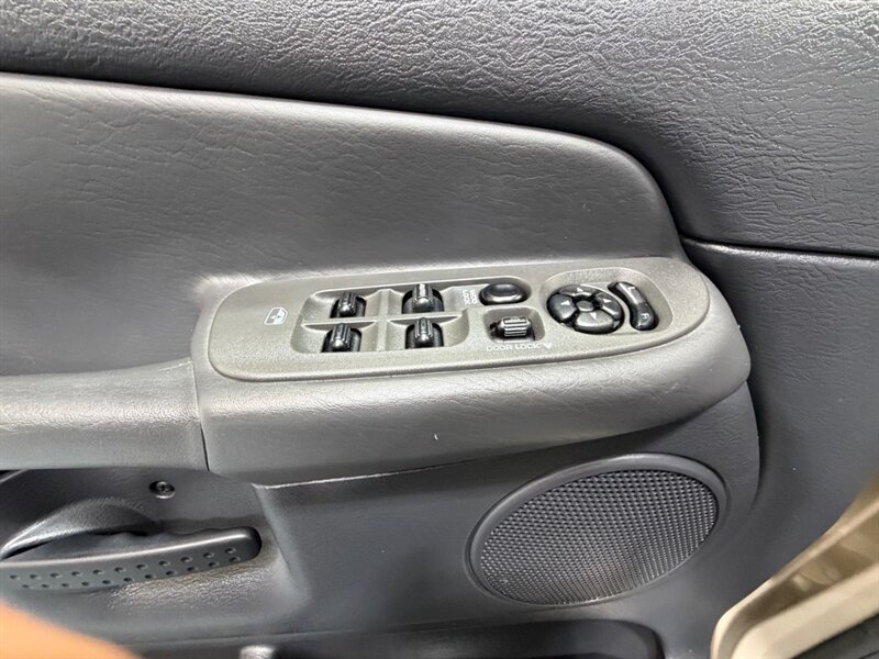 2004 Dodge Ram 2500 SLT 4X4 5.9L CUMMINS DIESEL /1-OWNER /97K MILES /LONG BED / ZERO RUST / Excel Cond - Photo 20 - Gladstone, OR 97027