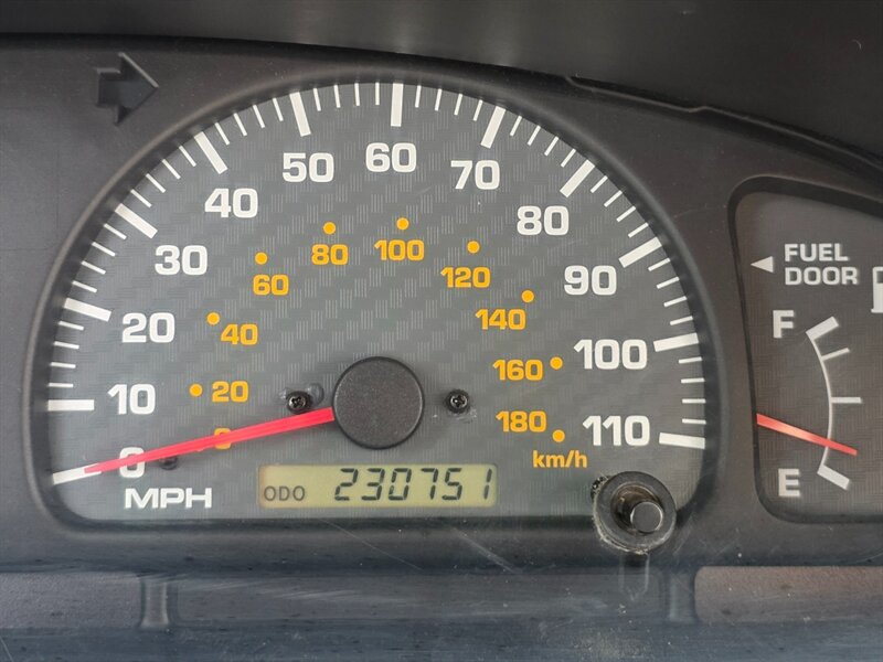1999 Toyota 4Runner 4X4 V6/ 5-SPEED MANUAL / TIMING BELT DONE / LIFTED / 3.4 L / NEW TIRES / NEW LIFT / ZERO RUST !! - Photo 43 - Portland, OR 97217