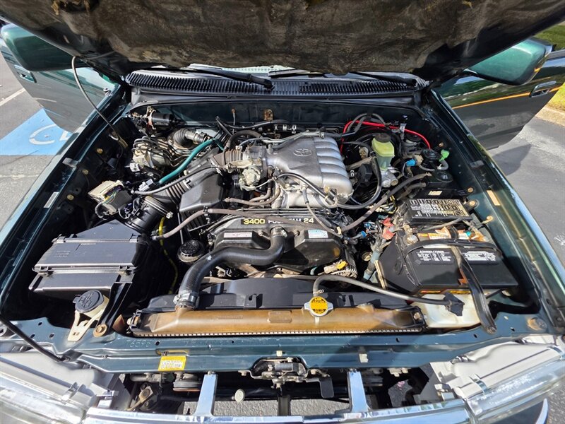 1999 Toyota 4Runner 4X4 V6/ 5-SPEED MANUAL / TIMING BELT DONE / LIFTED / 3.4 L / NEW TIRES / NEW LIFT / ZERO RUST !! - Photo 30 - Portland, OR 97217