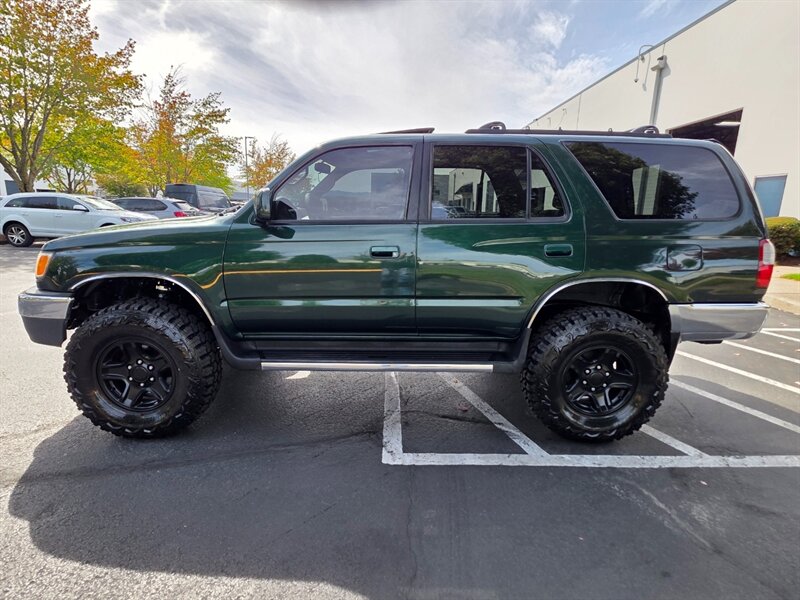 1999 Toyota 4Runner 4X4 V6/ 5-SPEED MANUAL / TIMING BELT DONE / LIFTED / 3.4 L / NEW TIRES / NEW LIFT / ZERO RUST !! - Photo 3 - Portland, OR 97217