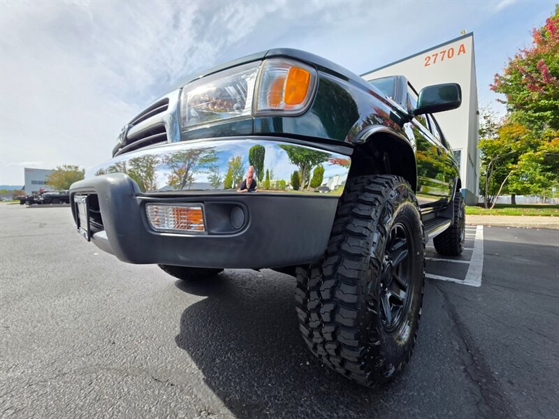 1999 Toyota 4Runner 4X4 V6/ 5-SPEED MANUAL / TIMING BELT DONE / LIFTED / 3.4 L / NEW TIRES / NEW LIFT / ZERO RUST !! - Photo 9 - Portland, OR 97217
