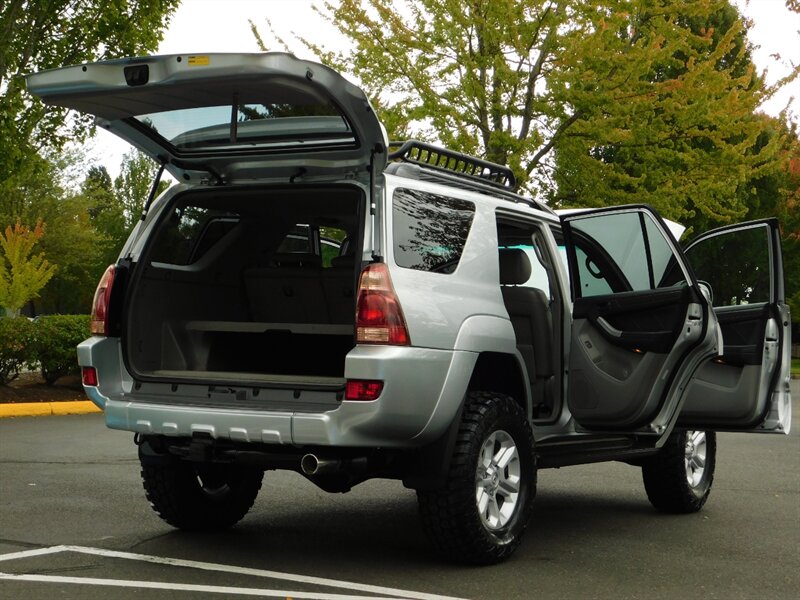 2005 Toyota 4Runner Limited 4X4 / V8 / DIFF LOCK / LEATHER / NEW LIFT   - Photo 28 - Portland, OR 97217