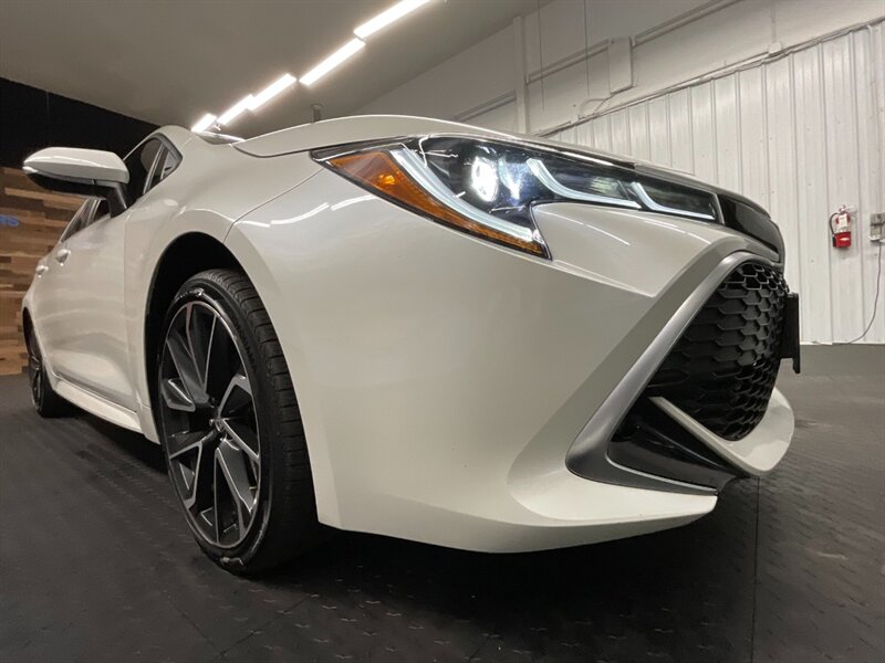 2019 Toyota Corolla XSE HATCHBACK / LEATHER / 1-OWNER / 6-SPEED   - Photo 10 - Gladstone, OR 97027