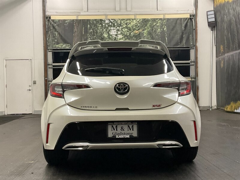 2019 Toyota Corolla XSE HATCHBACK / LEATHER / 1-OWNER / 6-SPEED   - Photo 6 - Gladstone, OR 97027