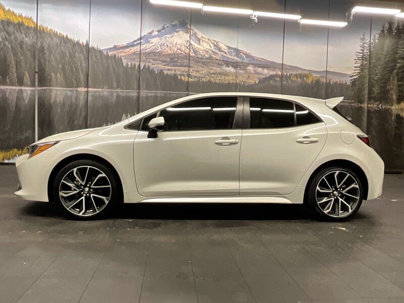 2019 Toyota Corolla XSE HATCHBACK / LEATHER / 1-OWNER / 6-SPEED   - Photo 3 - Gladstone, OR 97027