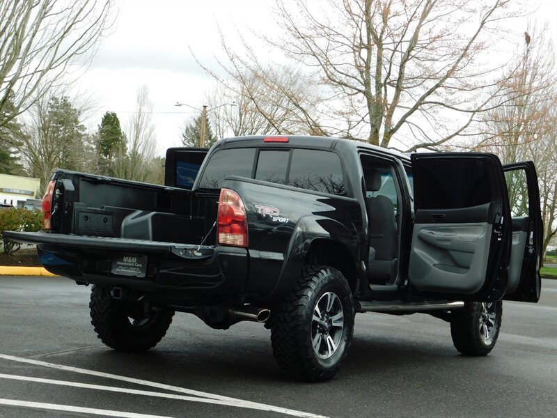 2006 Toyota Tacoma V6 4X4 / 6 SPEED /  TRD / LOW MILES / LIFTED   - Photo 27 - Portland, OR 97217