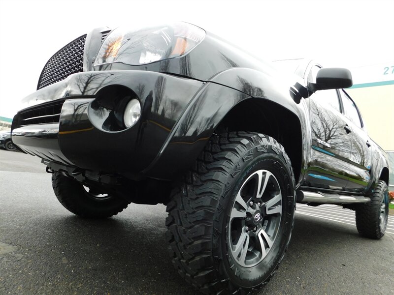 2006 Toyota Tacoma V6 4X4 / 6 SPEED /  TRD / LOW MILES / LIFTED   - Photo 9 - Portland, OR 97217