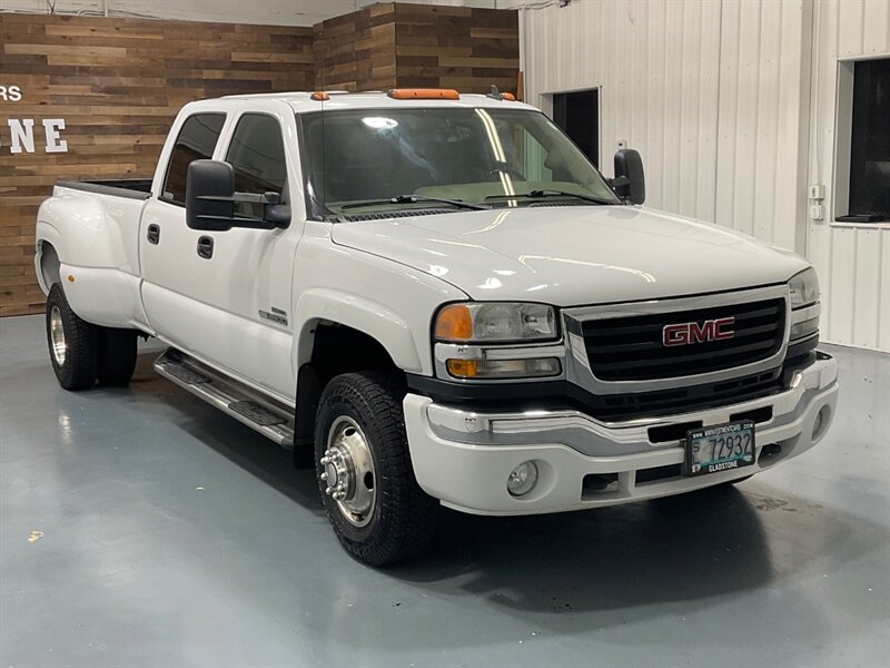 2006 GMC Sierra 3500 SLT /LONG BED / ZERO RUST / LEATHER HEATED SEATS - Photo 2 - Gladstone, OR 97027