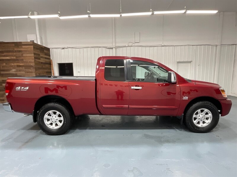 2004 Nissan Titan SE King Cab 4dr 4X4 / 5.6L V8 / 1-OWNER /45K MILES  / LOCAL OREGON TRUCK w. ZERO RUST - Photo 4 - Gladstone, OR 97027