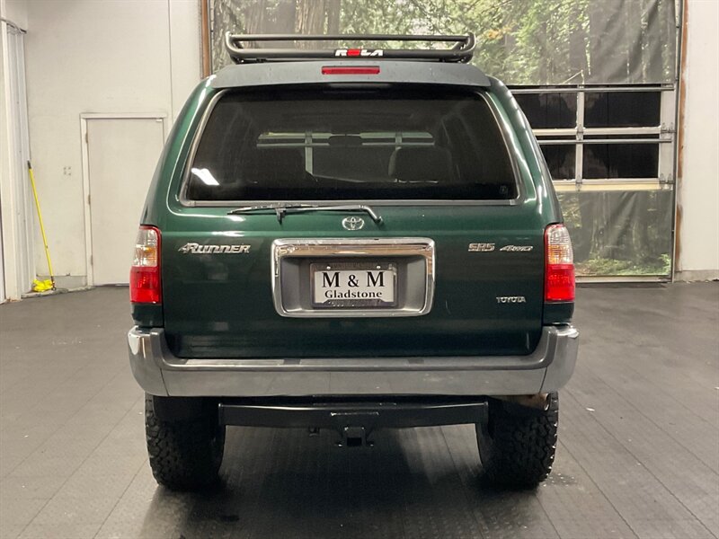 2002 Toyota 4Runner SR5 / TIMING BELT DONE / LIFTED / NEW TIRES  4WD / TRD WHEELS / BFG TIRES / TIMING BELT / LOCAL / RUST FREE - Photo 4 - Gladstone, OR 97027