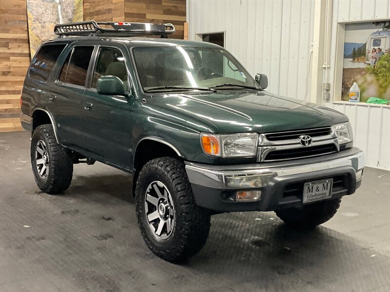 2002 Toyota 4Runner SR5 / TIMING BELT DONE / LIFTED / NEW TIRES  4WD / TRD WHEELS / BFG TIRES / TIMING BELT / LOCAL / RUST FREE - Photo 2 - Gladstone, OR 97027