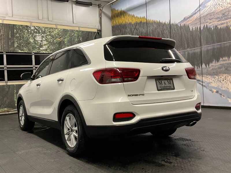 2020 Kia Sorento LX V6 Sport Utility / 3RD ROW SEAT / 38,000 MILES  Backup Camera / BRAND NEW TIRES - Photo 7 - Gladstone, OR 97027