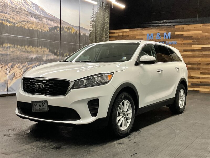 2020 Kia Sorento LX V6 Sport Utility / 3RD ROW SEAT / 38,000 MILES  Backup Camera / BRAND NEW TIRES - Photo 25 - Gladstone, OR 97027